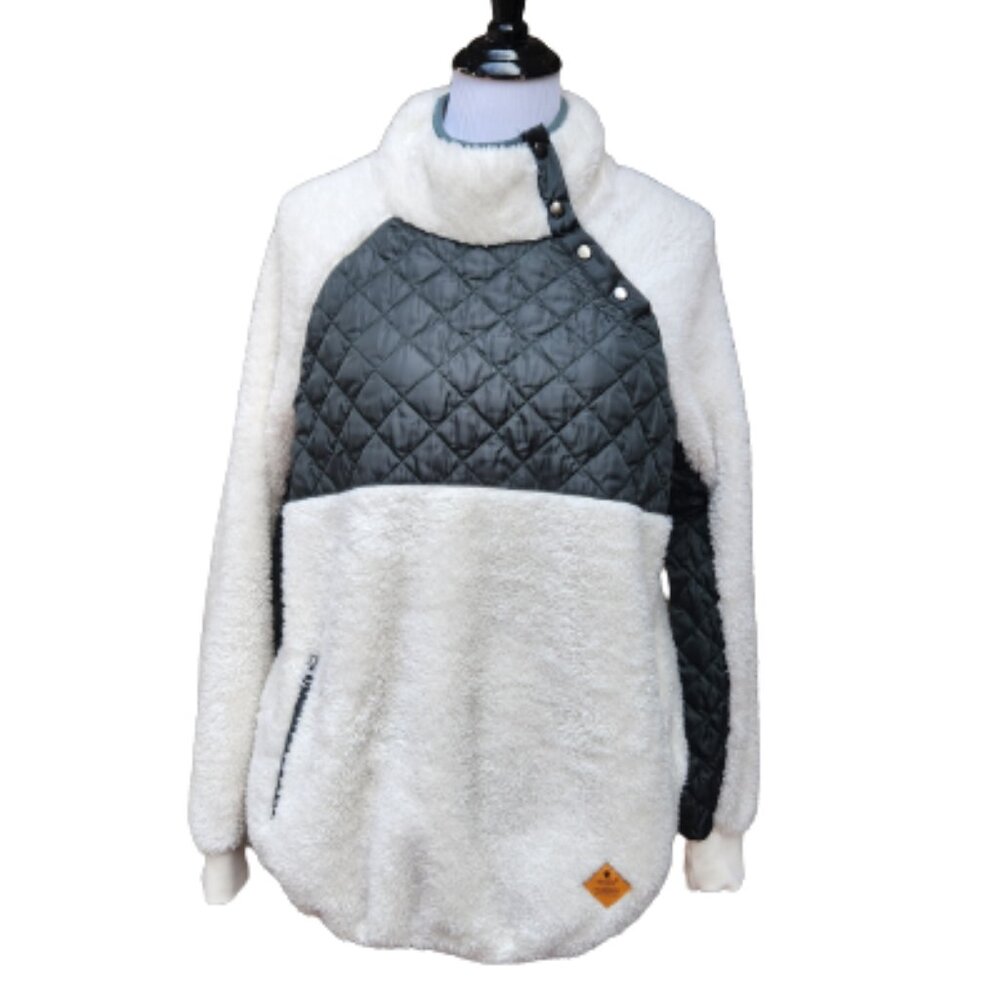 Simply Southern Ivory Plush Pullover Jacket Dark Green Quilted Accents Pockets